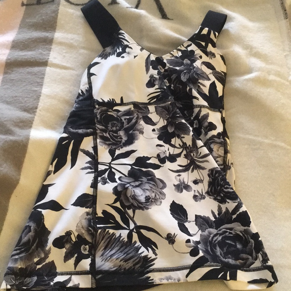 LuLu Lemon tank